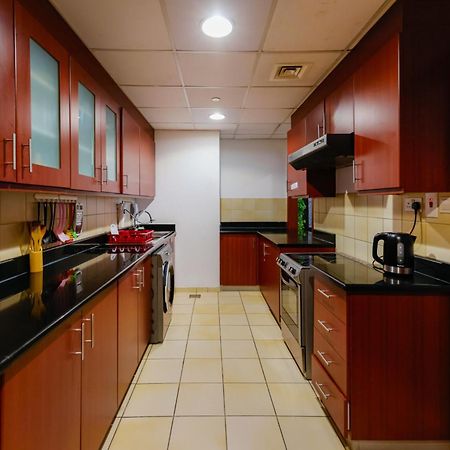 Lunar Cozy Hostel - Jbr ドバイ エクステリア 写真