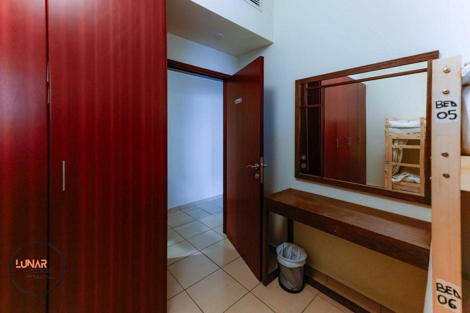 Lunar Cozy Hostel - Jbr ドバイ エクステリア 写真