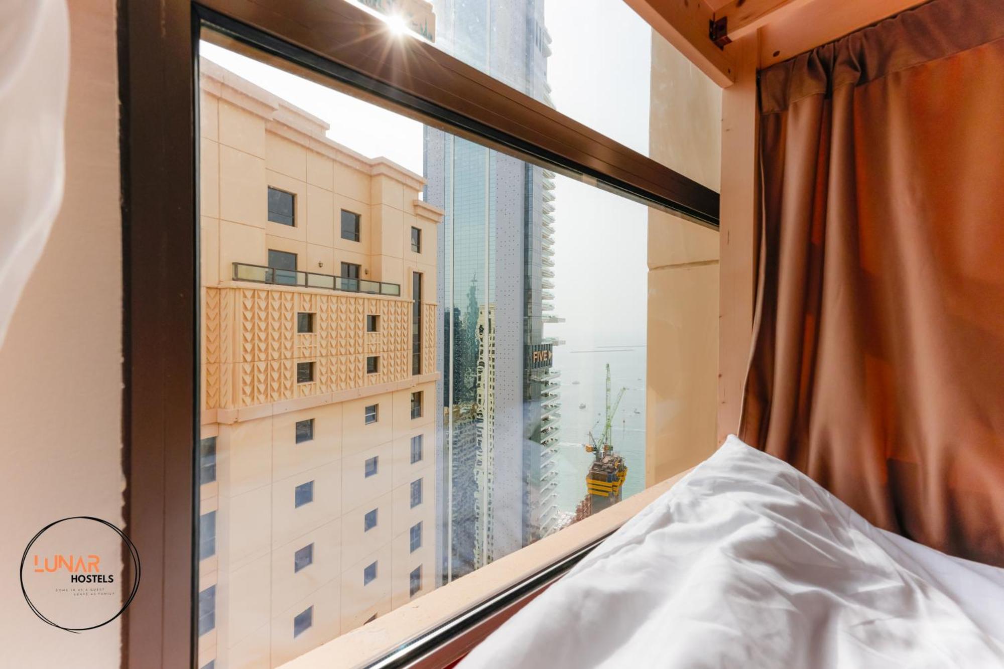 Lunar Cozy Hostel - Jbr ドバイ エクステリア 写真