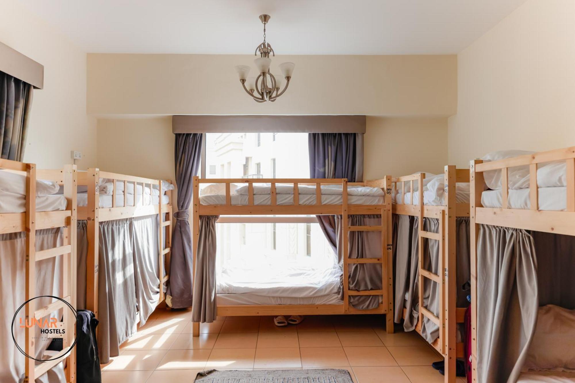 Lunar Cozy Hostel - Jbr ドバイ エクステリア 写真