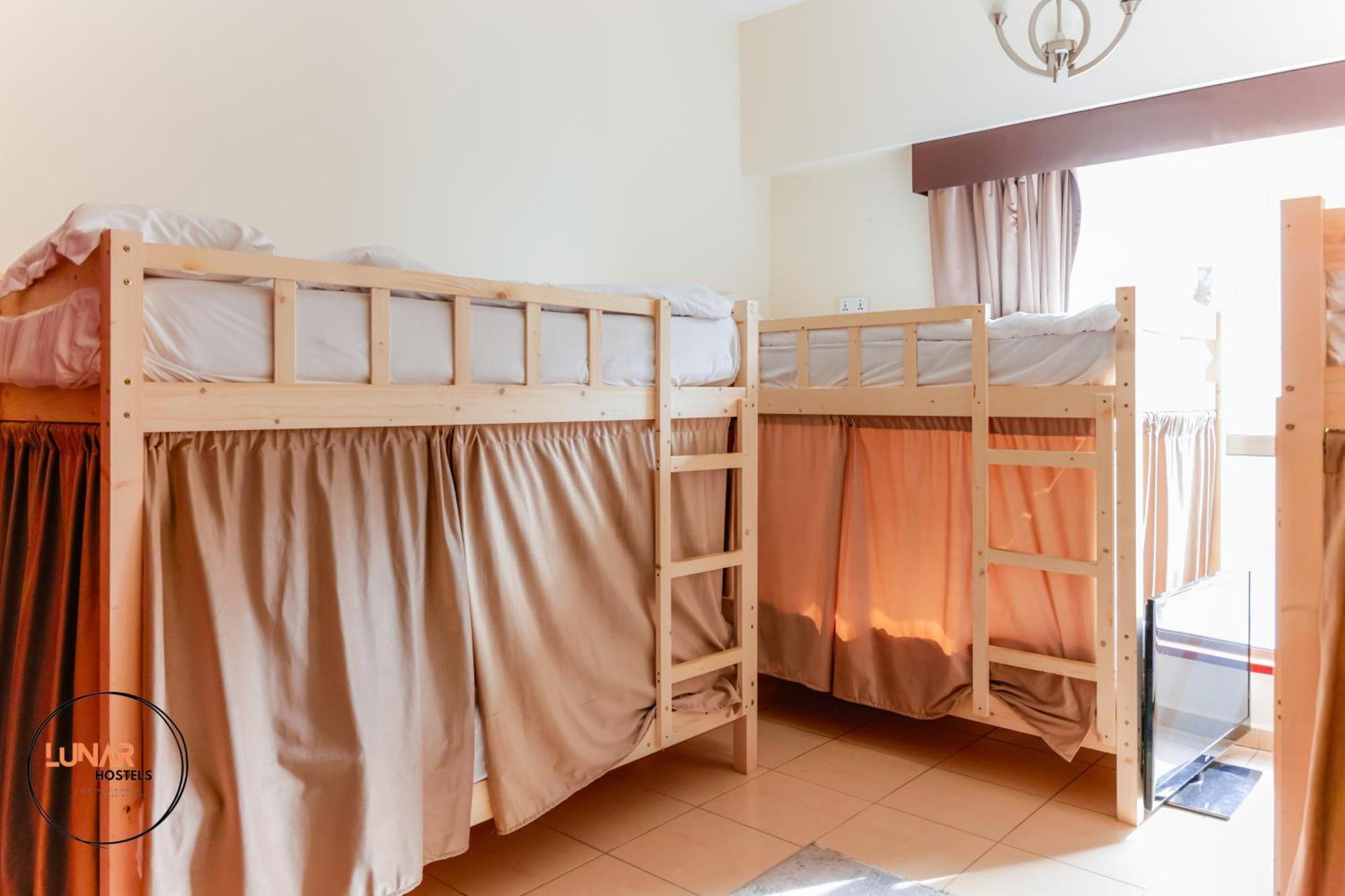 Lunar Cozy Hostel - Jbr ドバイ エクステリア 写真