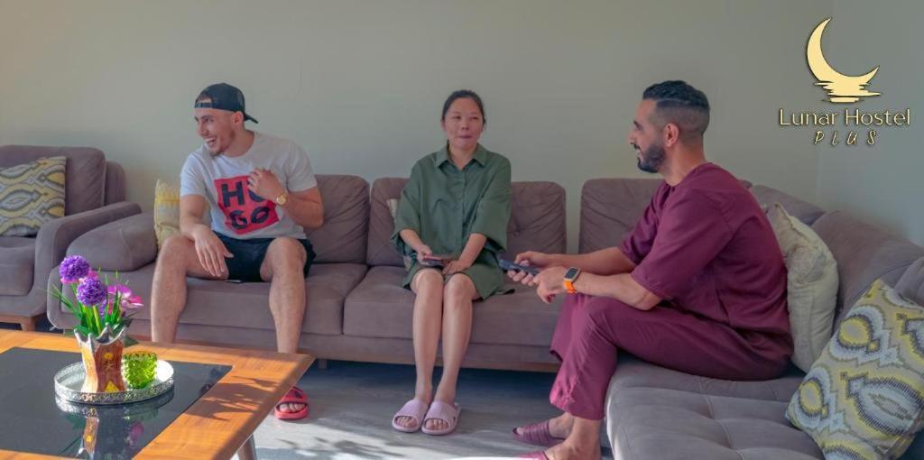 Lunar Cozy Hostel - Jbr ドバイ エクステリア 写真