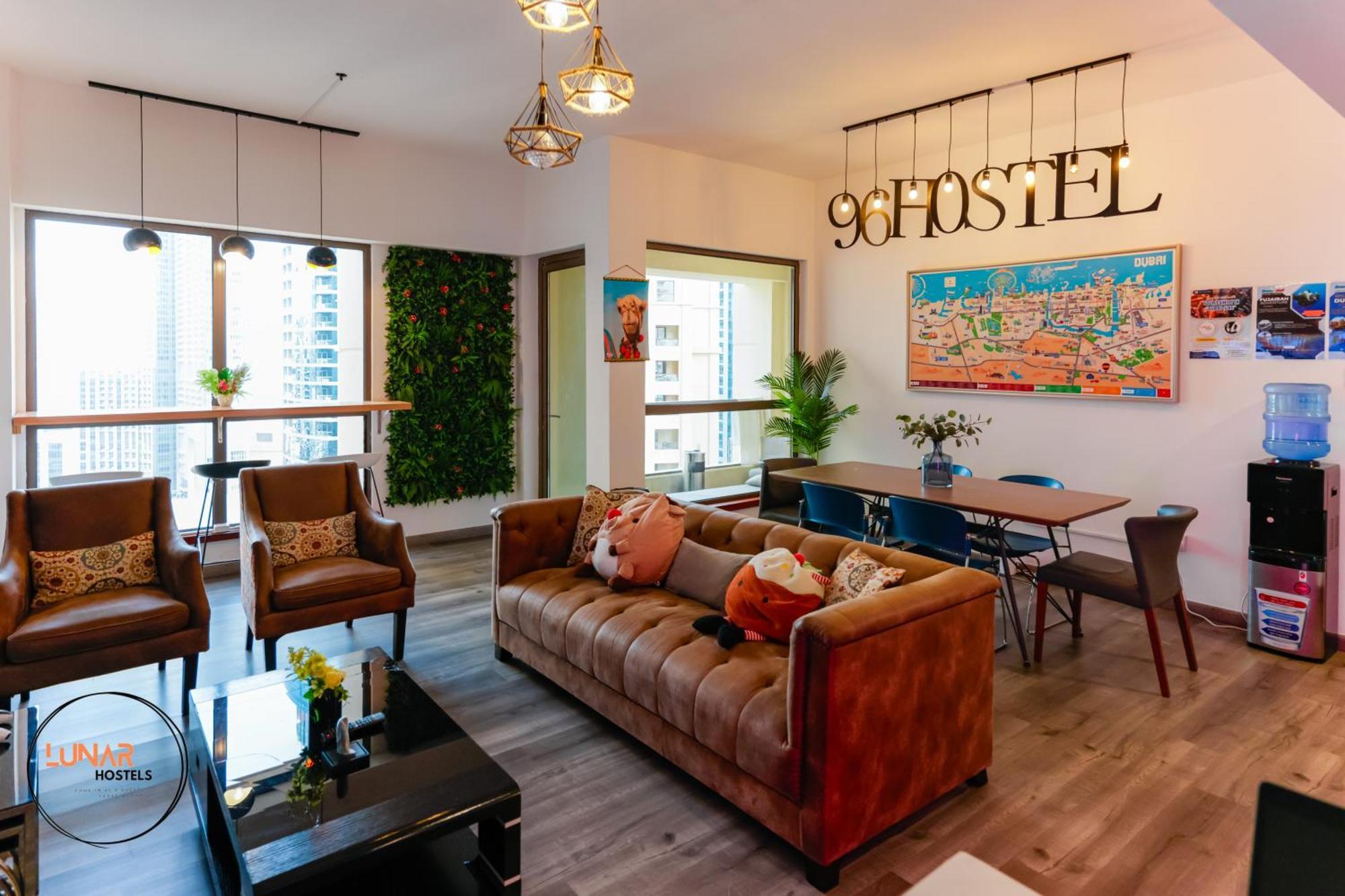 Lunar Cozy Hostel - Jbr ドバイ エクステリア 写真